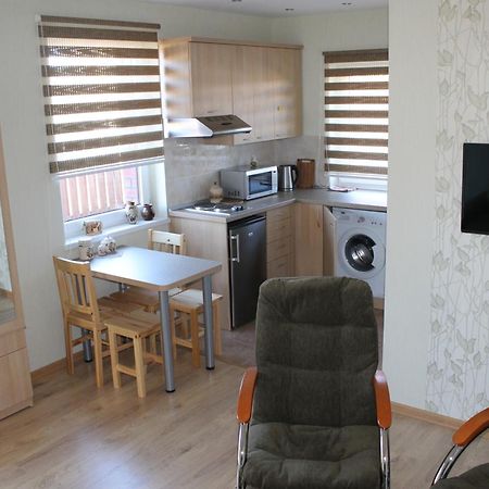 Apartamentai Pluke Паланга Стая снимка